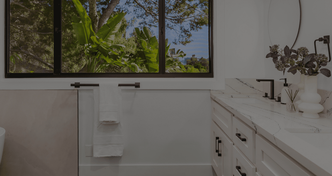 How Bathroom Remodeling Contractors Create Easy-to-Clean Bathrooms for Busy Homeowners